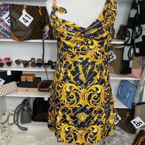 🔥🌟Versace Night Goan Dress ❤️ - Picture 1 of 9